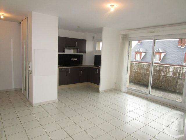 Afficher la photo en grand Appartement F2 à vendre - 2 pièces - 43.5 m2 - ORMES - 45 - CENTRE - Century 21 Trois Rois