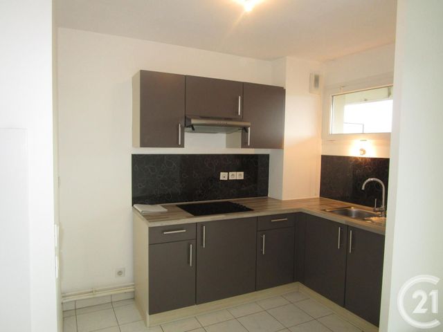 Afficher la photo en grand Appartement F2 à vendre - 2 pièces - 43.5 m2 - ORMES - 45 - CENTRE - Century 21 Trois Rois