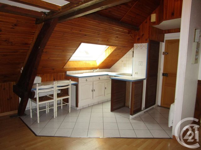 Afficher la photo en grand Appartement F1 à louer - 1 pièce - 19.6 m2 - JARGEAU - 45 - CENTRE - Century 21 Trois Rois