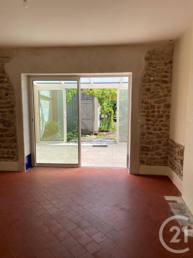 maison à louer - 4 pièces - 88.54 m2 - CHATEAUNEUF SUR LOIRE - 45 - CENTRE - Century 21 Trois Rois maison à louer - 4 pièces - 88.54 m2 - CHATEAUNEUF SUR LOIRE - 45 - CENTRE - Century 21 Trois Rois