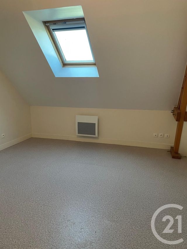Appartement F3 à louer - 3 pièces - 61.0 m2 - CHATEAUNEUF SUR LOIRE - 45 - CENTRE - Century 21 Trois Rois Appartement F3 à louer - 3 pièces - 61.0 m2 - CHATEAUNEUF SUR LOIRE - 45 - CENTRE - Century 21 Trois Rois