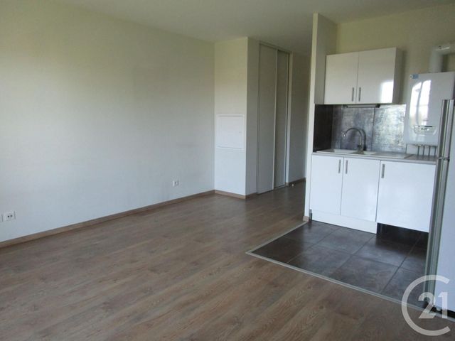 Afficher la photo en grand Appartement F2 à louer - 2 pièces - 42.03 m2 - ORLEANS - 45 - CENTRE - Century 21 Trois Rois