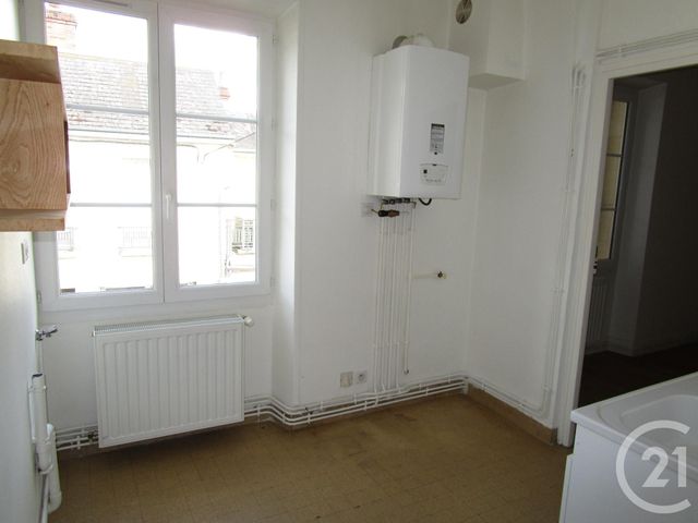 Afficher la photo en grand Appartement F1 à louer - 1 pièce - 27.46 m2 - CHATEAUNEUF SUR LOIRE - 45 - CENTRE - Century 21 Trois Rois