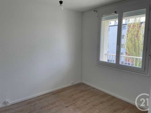 Afficher la photo en grand Appartement F2 à louer - 2 pièces - 48.32 m2 - ST JEAN DE LA RUELLE - 45 - CENTRE - Century 21 Trois Rois