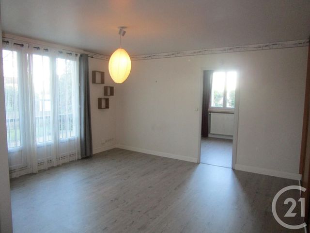 Appartement F2 à louer - 2 pièces - 46.15 m2 - ORLEANS - 45 - CENTRE - Century 21 Trois Rois Appartement F2 à louer - 2 pièces - 46.15 m2 - ORLEANS - 45 - CENTRE - Century 21 Trois Rois