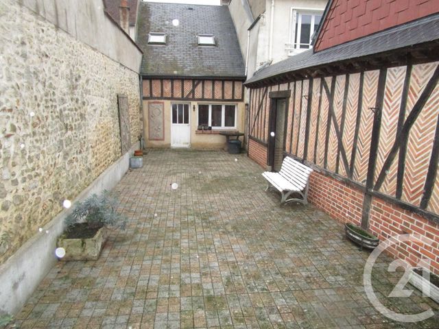 maison à louer - 5 pièces - 123.0 m2 - ST DENIS DE L HOTEL - 45 - CENTRE - Century 21 Trois Rois maison à louer - 5 pièces - 123.0 m2 - ST DENIS DE L HOTEL - 45 - CENTRE - Century 21 Trois Rois