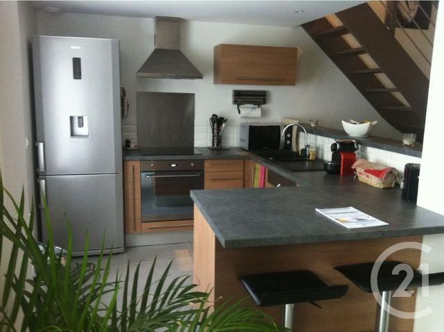 maison à louer - 4 pièces - 77.0 m2 - CHATEAUNEUF SUR LOIRE - 45 - CENTRE - Century 21 Trois Rois maison à louer - 4 pièces - 77.0 m2 - CHATEAUNEUF SUR LOIRE - 45 - CENTRE - Century 21 Trois Rois