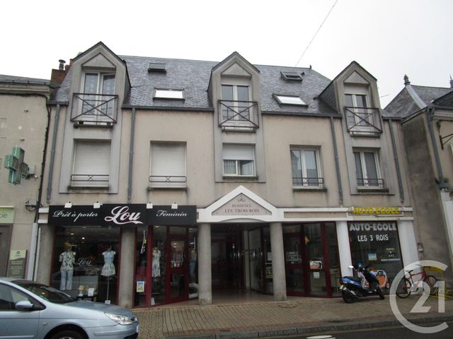 Appartement F1 à louer - 1 pièce - 35.0 m2 - CHATEAUNEUF SUR LOIRE - 45 - CENTRE - Century 21 Trois Rois Appartement F1 à louer - 1 pièce - 35.0 m2 - CHATEAUNEUF SUR LOIRE - 45 - CENTRE - Century 21 Trois Rois