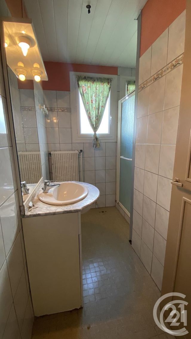 maison à vendre - 4 pièces - 67.0 m2 - CHATEAUNEUF SUR LOIRE - 45 - CENTRE - Century 21 Trois Rois maison à vendre - 4 pièces - 67.0 m2 - CHATEAUNEUF SUR LOIRE - 45 - CENTRE - Century 21 Trois Rois