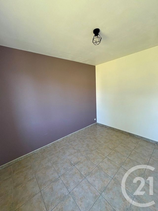 maison à louer - 4 pièces - 98.0 m2 - NEUVY EN SULLIAS - 45 - CENTRE - Century 21 Trois Rois