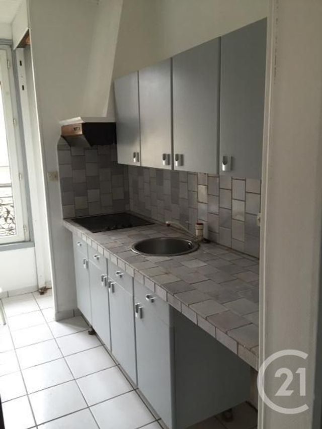 Afficher la photo en grand Appartement F1 à louer - 1 pièce - 28.0 m2 - JARGEAU - 45 - CENTRE - Century 21 Trois Rois