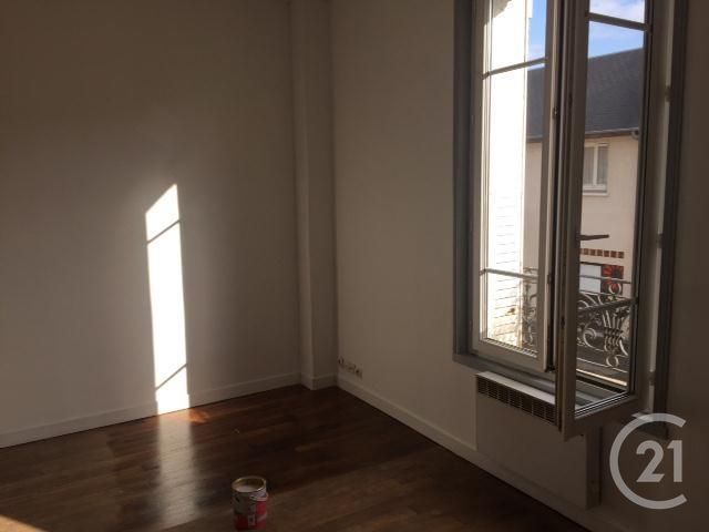 Afficher la photo en grand Appartement F1 à louer - 1 pièce - 28.0 m2 - JARGEAU - 45 - CENTRE - Century 21 Trois Rois