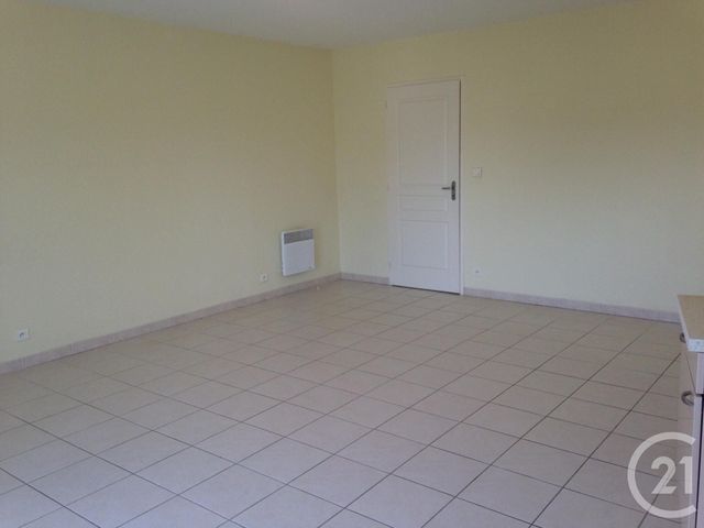 Afficher la photo en grand Appartement F2 à louer - 2 pièces - 44.1 m2 - CHATEAUNEUF SUR LOIRE - 45 - CENTRE - Century 21 Trois Rois