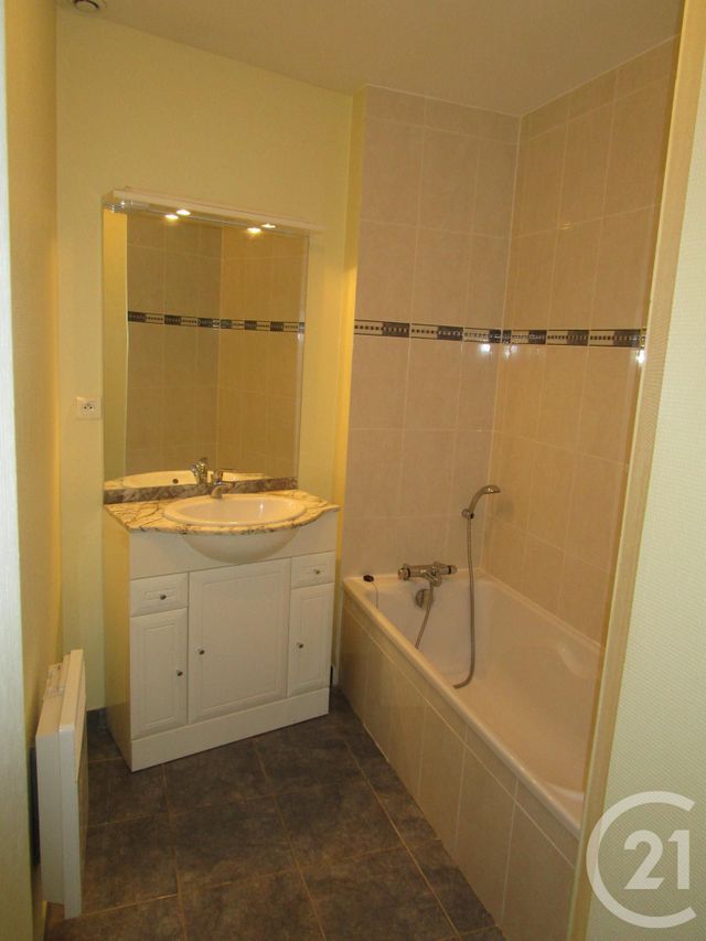 Afficher la photo en grand Appartement F2 à louer - 2 pièces - 44.1 m2 - CHATEAUNEUF SUR LOIRE - 45 - CENTRE - Century 21 Trois Rois