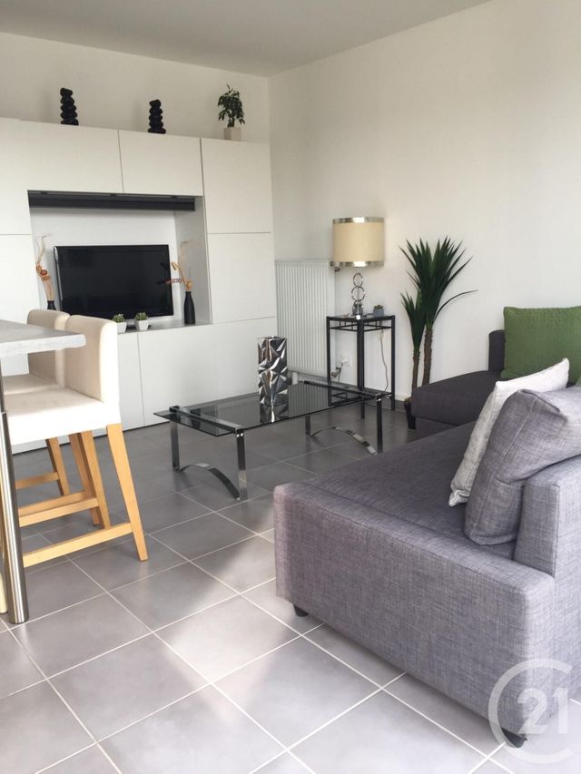Afficher la photo en grand Appartement F2 à vendre - 2 pièces - 38.64 m2 - ORLEANS - 45 - CENTRE - Century 21 Trois Rois