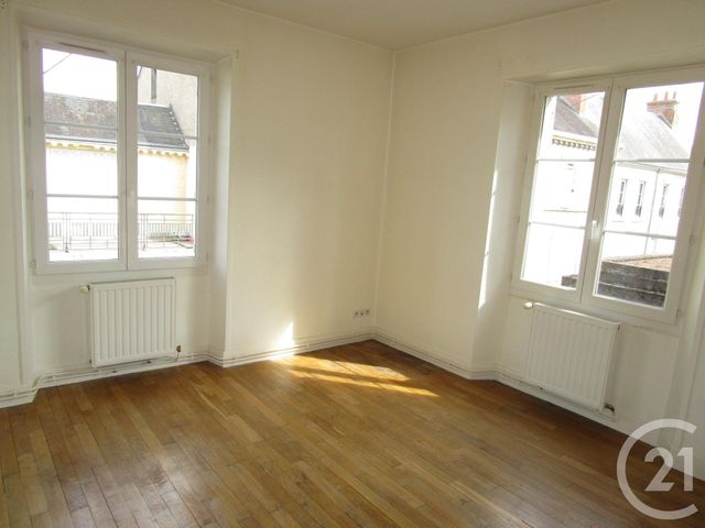 Appartement F1 à louer - 1 pièce - 27.0 m2 - CHATEAUNEUF SUR LOIRE - 45 - CENTRE - Century 21 Trois Rois