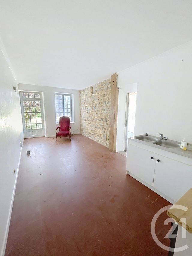 maison à vendre - 4 pièces - 93.74 m2 - VITRY AUX LOGES - 45 - CENTRE - Century 21 Trois Rois