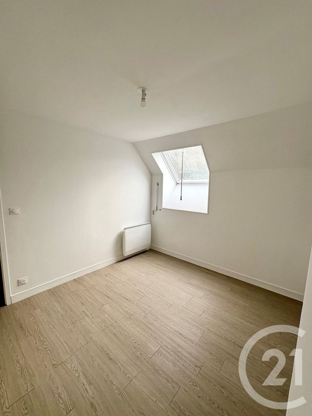 maison à louer - 5 pièces - 105.0 m2 - CHATEAUNEUF SUR LOIRE - 45 - CENTRE - Century 21 Trois Rois