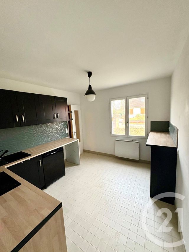 maison à louer - 5 pièces - 105.0 m2 - CHATEAUNEUF SUR LOIRE - 45 - CENTRE - Century 21 Trois Rois