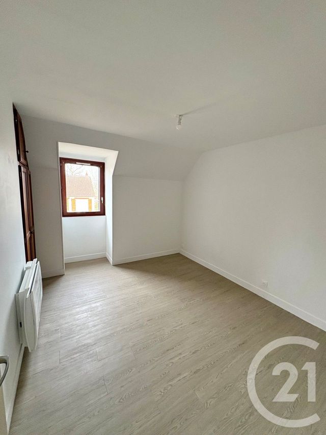 maison à louer - 5 pièces - 105.0 m2 - CHATEAUNEUF SUR LOIRE - 45 - CENTRE - Century 21 Trois Rois