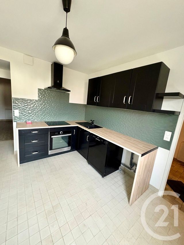 maison à louer - 5 pièces - 105.0 m2 - CHATEAUNEUF SUR LOIRE - 45 - CENTRE - Century 21 Trois Rois