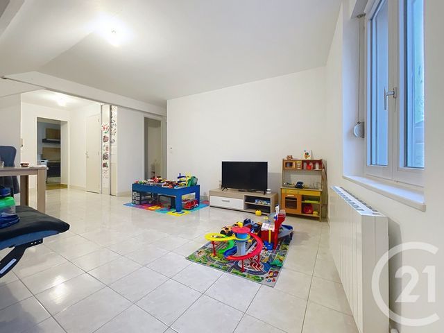 Appartement F3 à vendre - 3 pièces - 62.94 m2 - CHATEAUNEUF SUR LOIRE - 45 - CENTRE - Century 21 Trois Rois