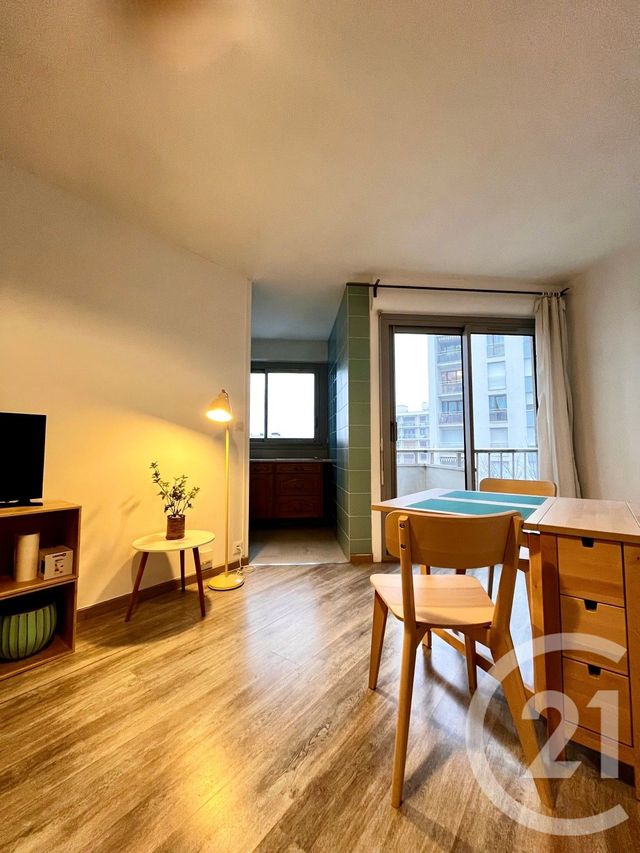 Appartement Studio à louer - 1 pièce - 28.12 m2 - ORLEANS - 45 - CENTRE - Century 21 Trois Rois