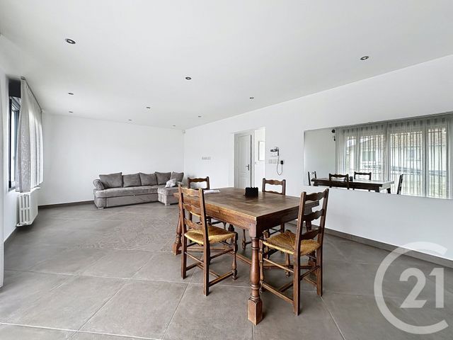 maison à vendre - 6 pièces - 108.0 m2 - ST JEAN DE LA RUELLE - 45 - CENTRE - Century 21 Trois Rois