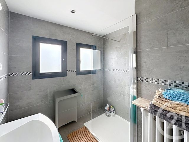 maison à vendre - 6 pièces - 108.0 m2 - ST JEAN DE LA RUELLE - 45 - CENTRE - Century 21 Trois Rois