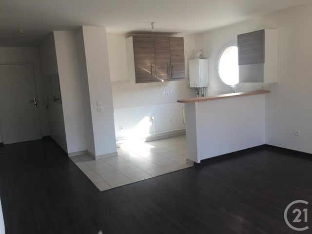 Appartement F3 à louer ST JEAN DE LA RUELLE
