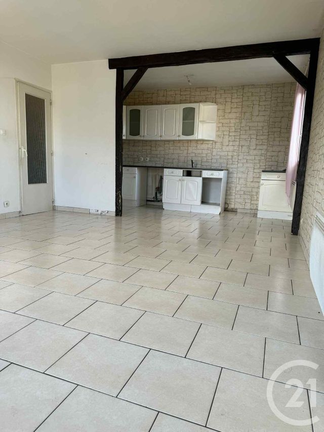 Appartement F3 à vendre - 3 pièces - 67.9 m2 - FLEURY LES AUBRAIS - 45 - CENTRE - Century 21 Trois Rois