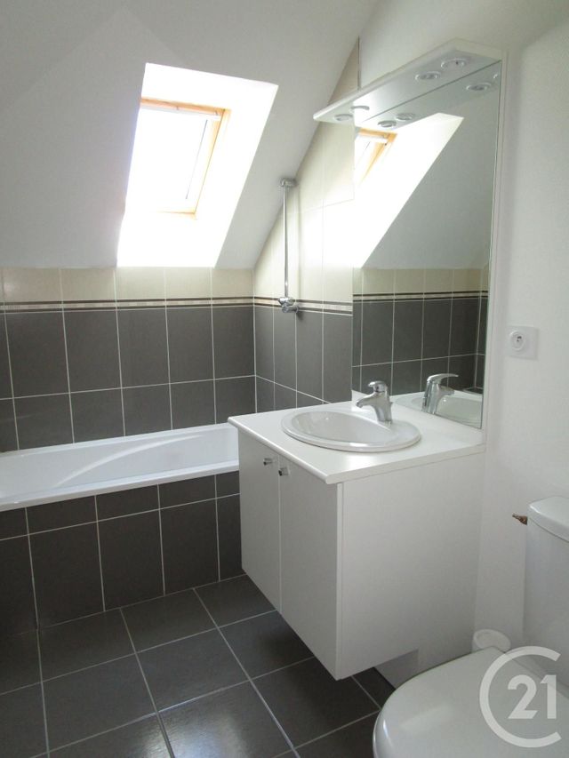 maison à louer - 3 pièces - 68.0 m2 - SULLY SUR LOIRE - 45 - CENTRE - Century 21 Trois Rois