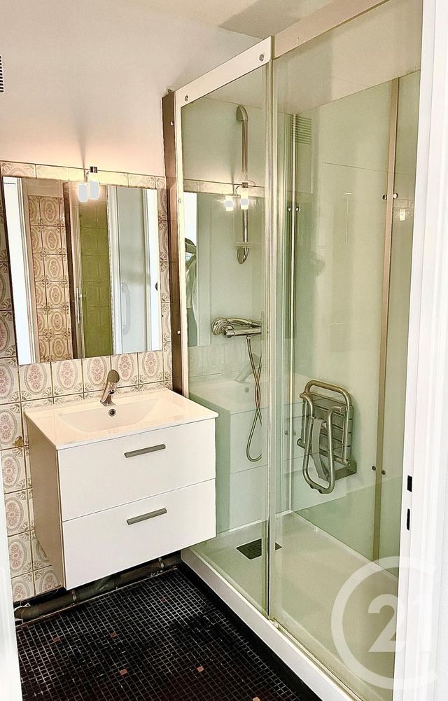 Appartement F3 à louer - 3 pièces - 66.24 m2 - CHATEAUNEUF SUR LOIRE - 45 - CENTRE - Century 21 Trois Rois