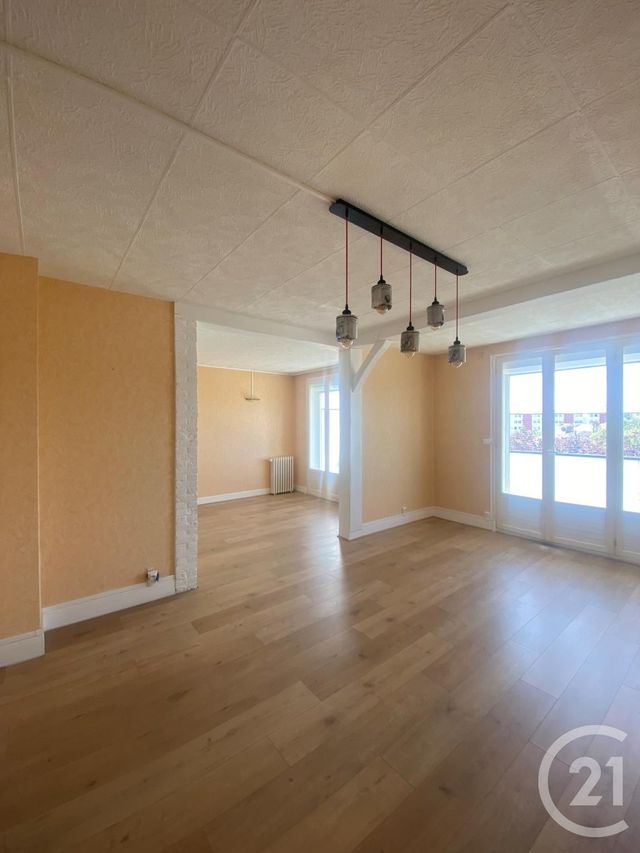 Appartement F4 à louer - 4 pièces - 75.3 m2 - ST JEAN DE LA RUELLE - 45 - CENTRE - Century 21 Trois Rois