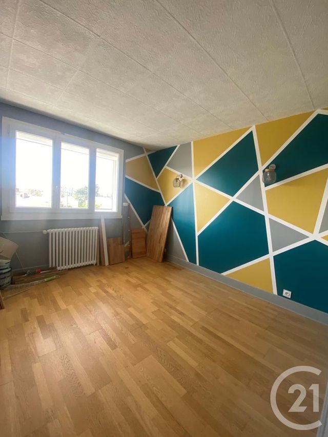 Appartement F4 à louer - 4 pièces - 75.3 m2 - ST JEAN DE LA RUELLE - 45 - CENTRE - Century 21 Trois Rois