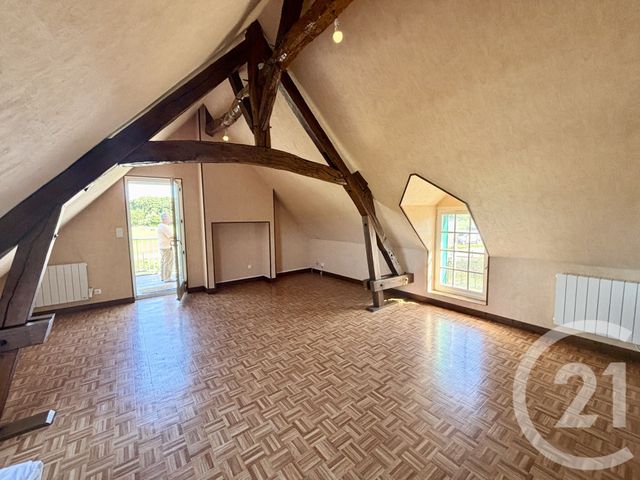 Appartement F4 à louer ST BENOIT SUR LOIRE