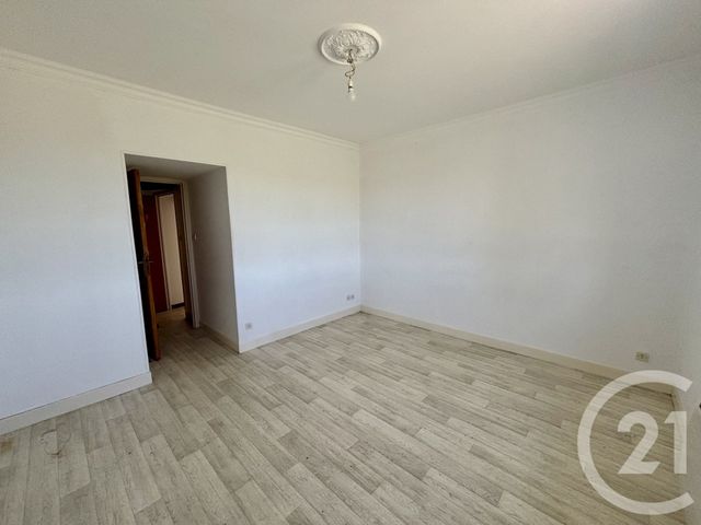 Appartement F4 à louer - 4 pièces - 88.04 m2 - ST BENOIT SUR LOIRE - 45 - CENTRE - Century 21 Trois Rois