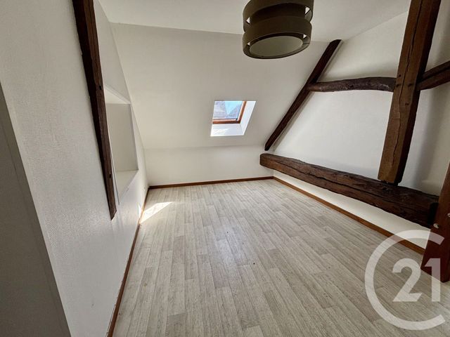 Appartement F4 à louer - 4 pièces - 88.04 m2 - ST BENOIT SUR LOIRE - 45 - CENTRE - Century 21 Trois Rois