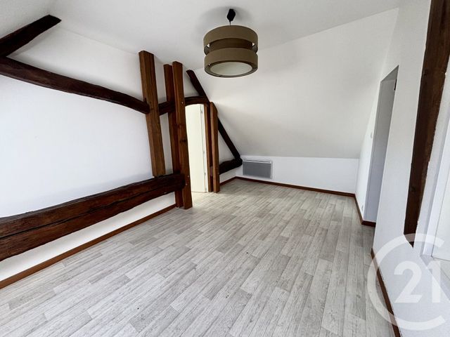 Appartement F4 à louer - 4 pièces - 88.04 m2 - ST BENOIT SUR LOIRE - 45 - CENTRE - Century 21 Trois Rois