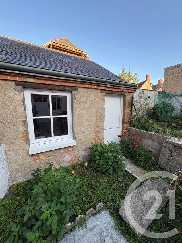 maison à louer - 4 pièces - 113.0 m2 - CHATEAUNEUF SUR LOIRE - 45 - CENTRE - Century 21 Trois Rois