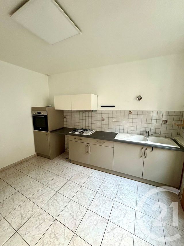 maison à louer - 4 pièces - 113.0 m2 - CHATEAUNEUF SUR LOIRE - 45 - CENTRE - Century 21 Trois Rois