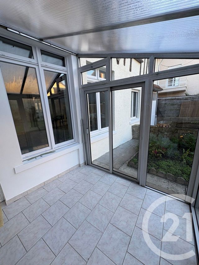 maison à louer - 4 pièces - 113.0 m2 - CHATEAUNEUF SUR LOIRE - 45 - CENTRE - Century 21 Trois Rois