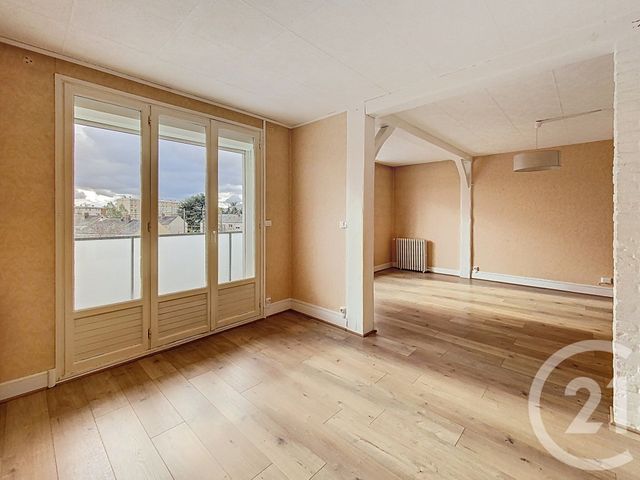 Appartement F4 à vendre ST JEAN DE LA RUELLE