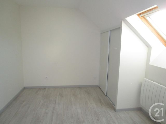 maison à louer - 5 pièces - 130.0 m2 - ST DENIS DE L HOTEL - 45 - CENTRE - Century 21 Trois Rois