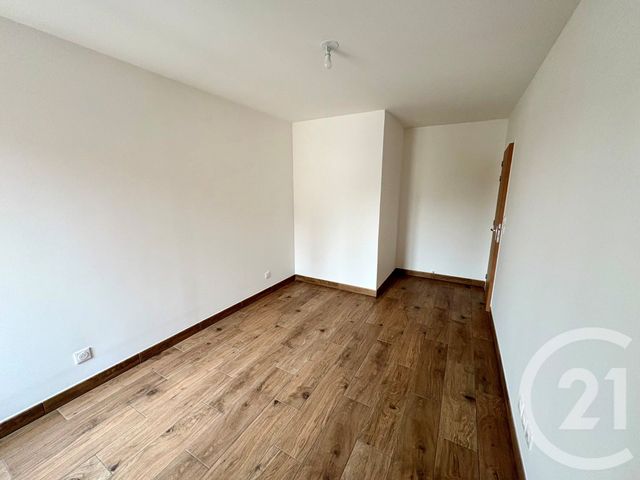 Appartement F3 à louer - 3 pièces - 62.15 m2 - ORLEANS - 45 - CENTRE - Century 21 Trois Rois