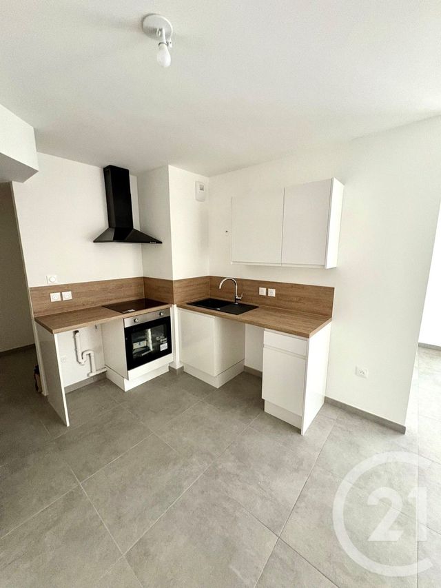 Appartement F3 à louer - 3 pièces - 62.15 m2 - ORLEANS - 45 - CENTRE - Century 21 Trois Rois