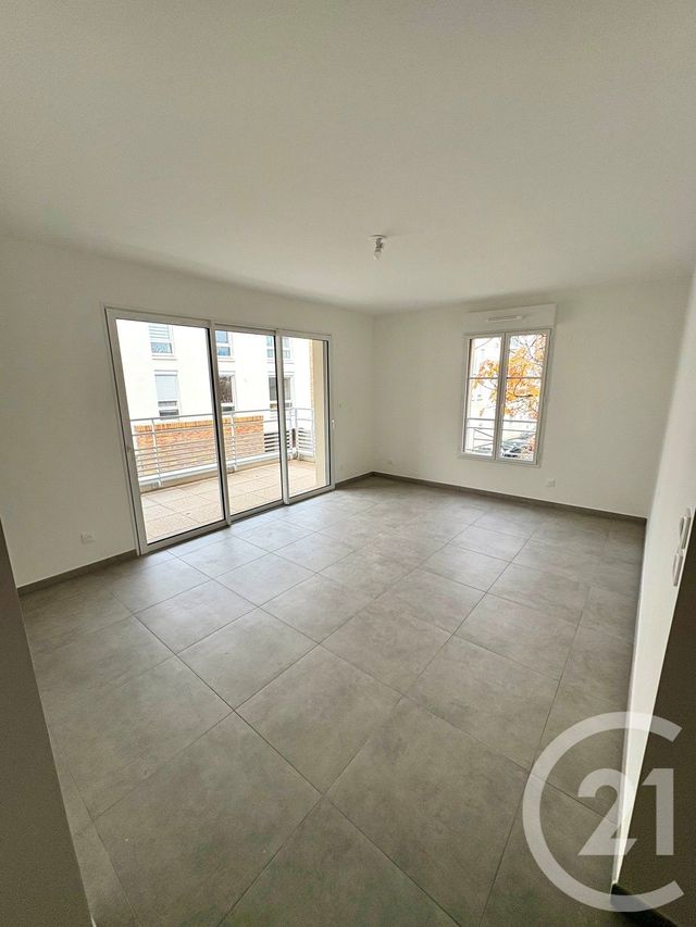 Appartement F3 à louer - 3 pièces - 62.15 m2 - ORLEANS - 45 - CENTRE - Century 21 Trois Rois
