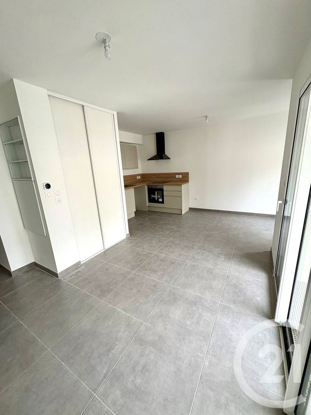 Appartement F2 à louer - 2 pièces - 49.2 m2 - ORLEANS - 45 - CENTRE - Century 21 Trois Rois