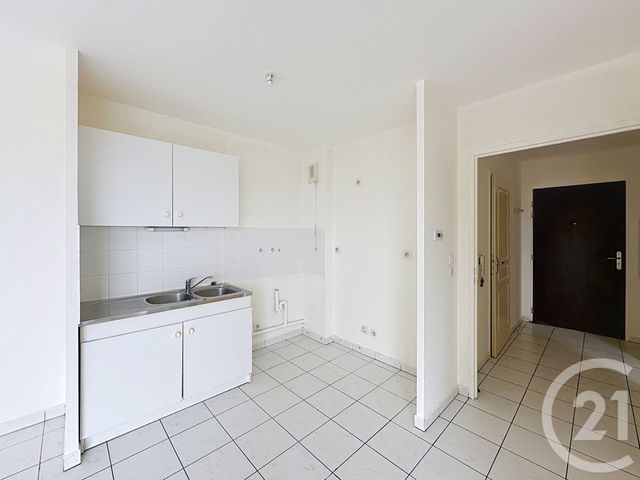 Appartement F2 à vendre - 2 pièces - 47.53 m2 - ORMES - 45 - CENTRE - Century 21 Trois Rois