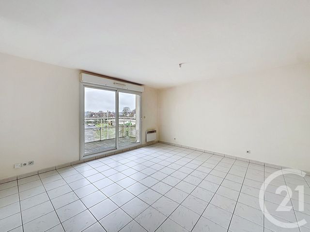 Appartement F2 à vendre - 2 pièces - 47.53 m2 - ORMES - 45 - CENTRE - Century 21 Trois Rois